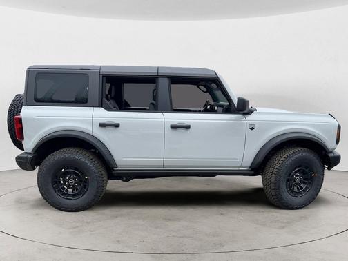Avalanche Gray 2026 Ford Bronco Big Bend