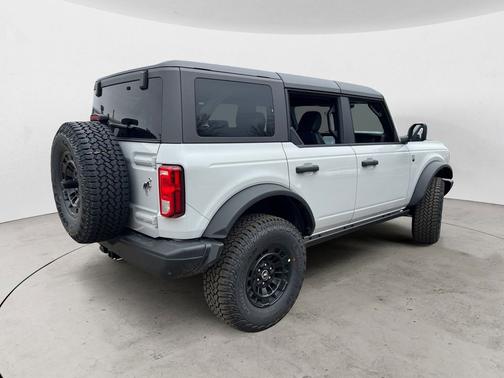 Avalanche Gray 2026 Ford Bronco Big Bend