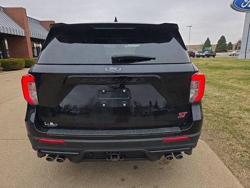 Black Metallic 2021 Ford Explorer ST