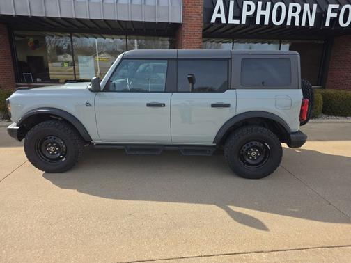2023 Ford Bronco Black Diamond
