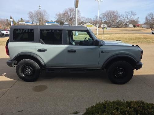2023 Ford Bronco Black Diamond