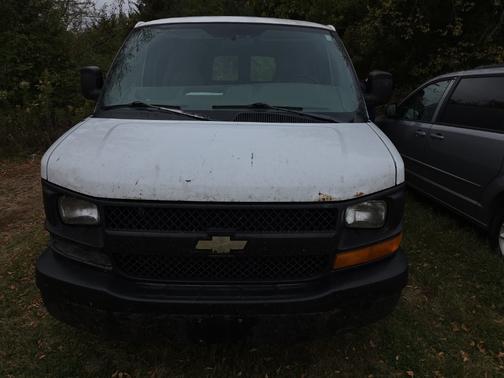 2004 Chevrolet Express 3500 Base