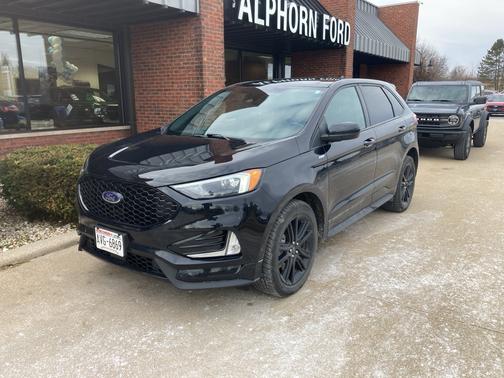 2021 Ford Edge ST Line