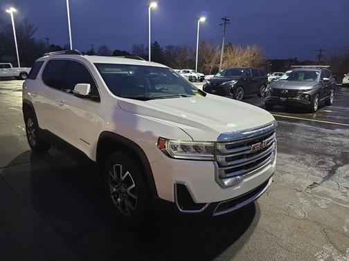 2020 GMC Acadia SLE