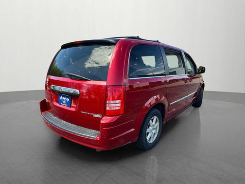 Inferno Red Crystal Pearlcoat 2010 Chrysler Town & Country Touring