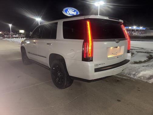 2018 Cadillac Escalade Premium Luxury