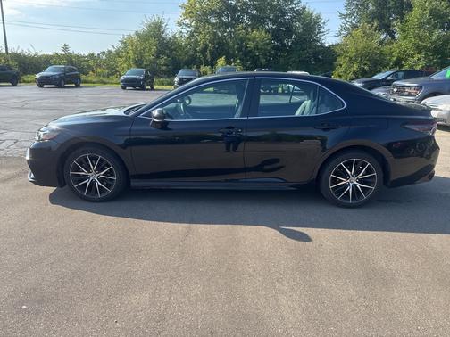 2023 Toyota Camry SE Nightshade