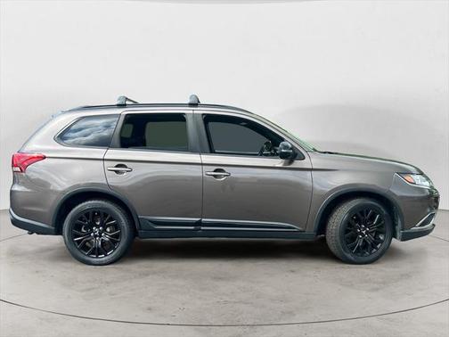 2018 Mitsubishi Outlander LE