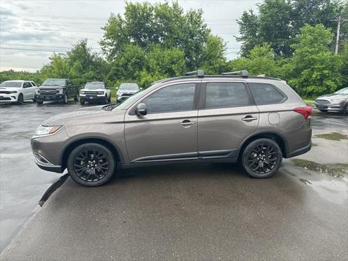 2018 Mitsubishi Outlander LE