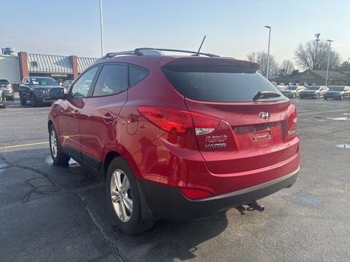 Garnet Red 2013 Hyundai TUCSON GLS