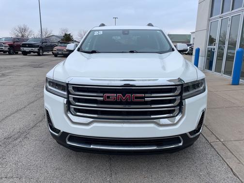 Summit White 2023 GMC Acadia SLT