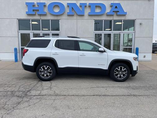 Summit White 2023 GMC Acadia SLT