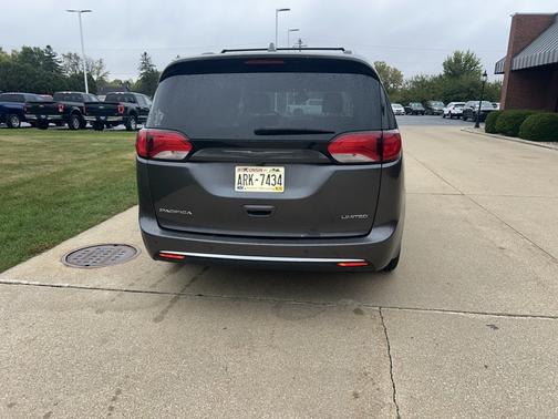 2020 Chrysler Pacifica Limited