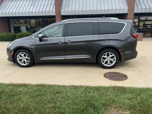 2020 Chrysler Pacifica Limited