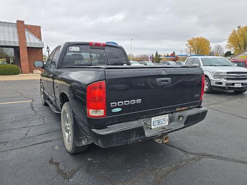 2004 Dodge Ram 1500 SLT