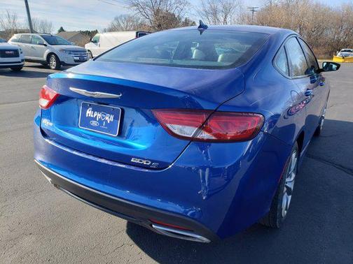 2015 Chrysler 200 S
