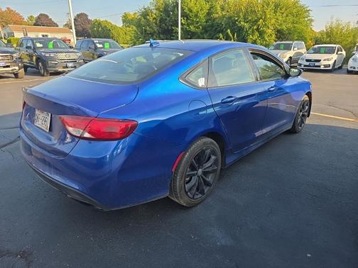 2015 Chrysler 200 S