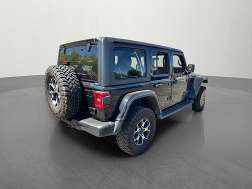 Black Clearcoat 2022 Jeep Wrangler Unlimited Rubicon