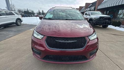 2022 Chrysler Pacifica Touring L