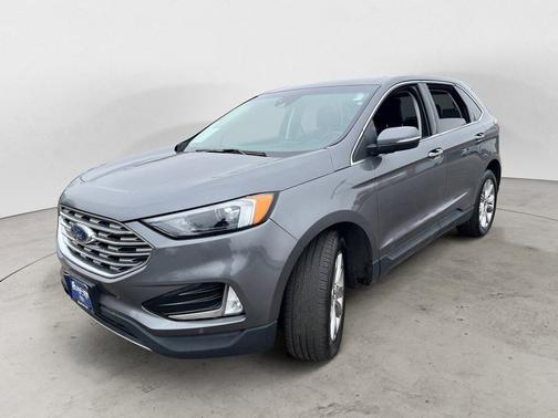Gray Metallic 2024 Ford Edge Titanium