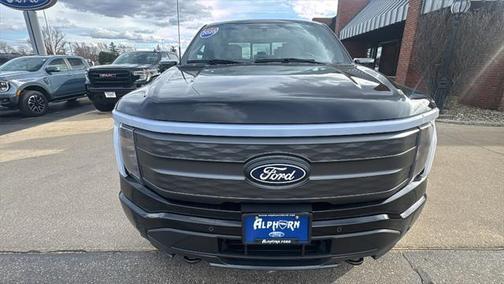 2025 Ford F-150 Lightning Lariat