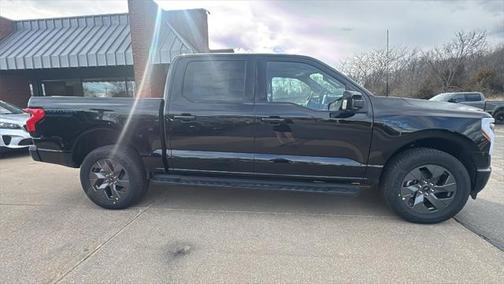 2025 Ford F-150 Lightning Lariat