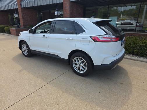 Oxford White 2022 Ford Edge SEL