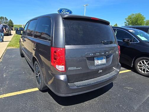 Granite Crystal Metallic Clearcoat 2016 Dodge Grand Caravan SE Plus