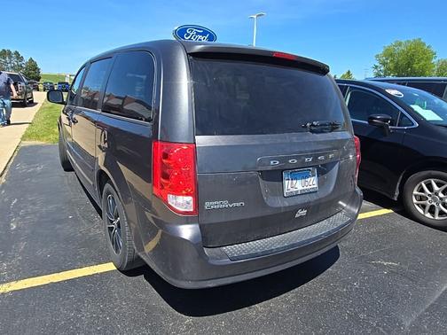Granite Crystal Metallic Clearcoat 2016 Dodge Grand Caravan SE Plus