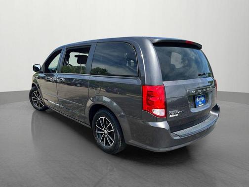 Granite Crystal Metallic Clearcoat 2016 Dodge Grand Caravan SE Plus