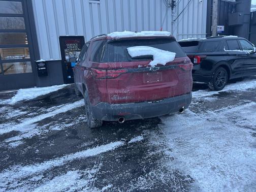 2023 Chevrolet Traverse LT
