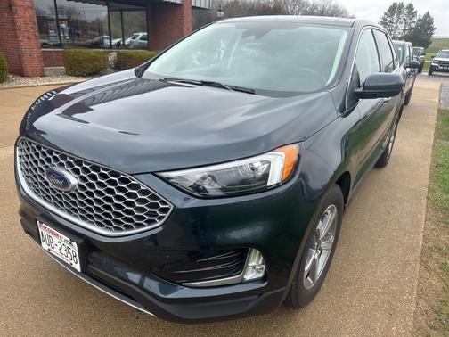 Blue Metallic 2023 Ford Edge SEL