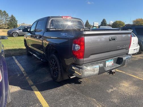 2017 Toyota Tundra SR5