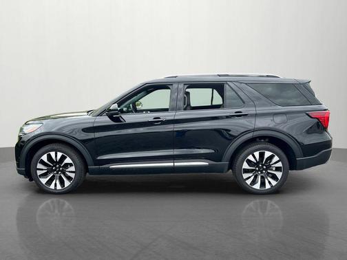 Black Metallic 2025 Ford Explorer Platinum