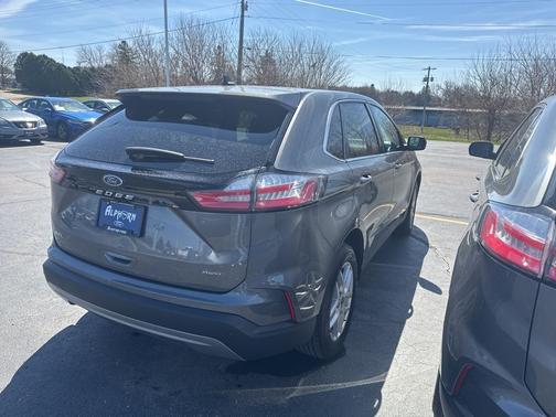 Gray Metallic 2024 Ford Edge SEL