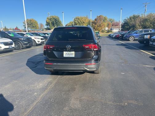 2024 Volkswagen Tiguan 2.0T SE