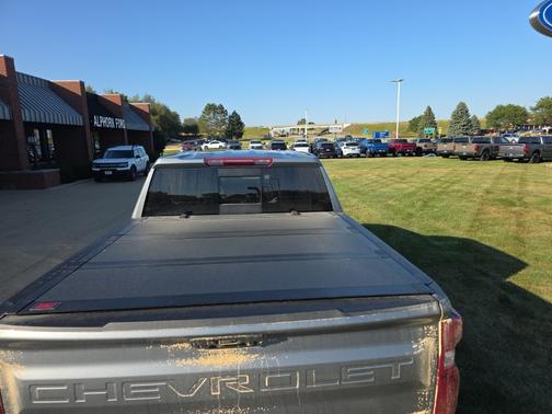 2025 Chevrolet Silverado 1500 LTZ