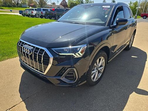 2025 Audi Q3 Premium
