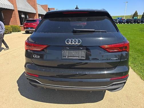 2025 Audi Q3 Premium