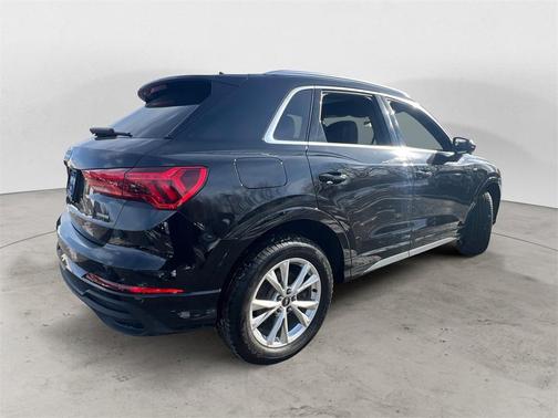 2025 Audi Q3 Premium