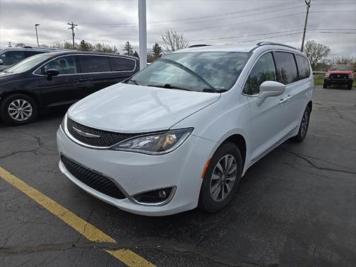 2020 Chrysler Pacifica Touring L Plus