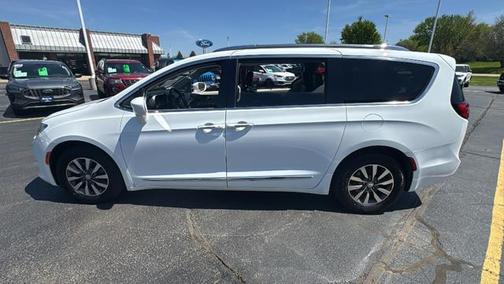 2020 Chrysler Pacifica Touring L Plus