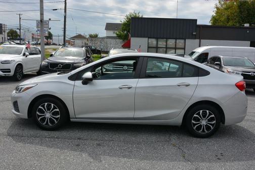 2019 Chevrolet Cruze LS