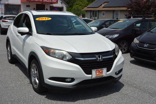 White 2017 Honda HR-V EX-L w/Navigation