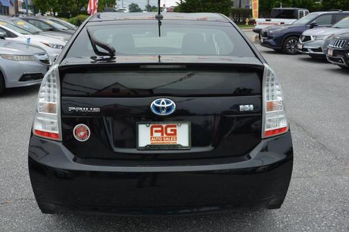 2010 Toyota Prius III