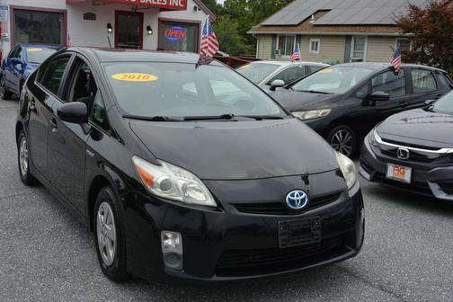 2010 Toyota Prius III