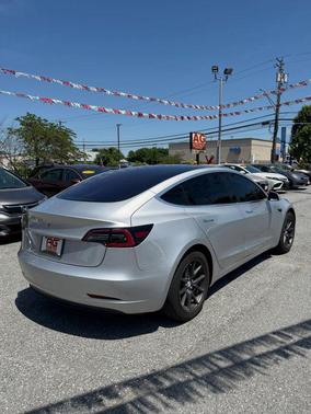 White 2018 Tesla Model 3 Long Range