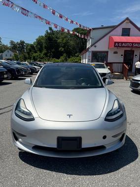 White 2018 Tesla Model 3 Long Range