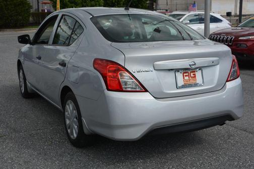 Silver 2019 Nissan Versa 1.6 S
