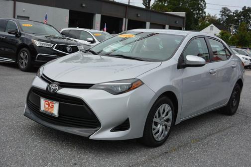 Classic Silver Metallic 2019 Toyota Corolla LE